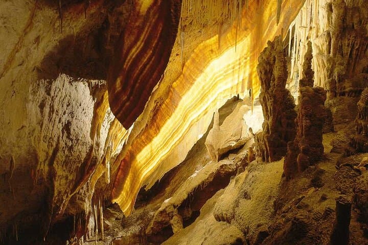 Drach Caves and Cuevas dels Hams Day Trip
