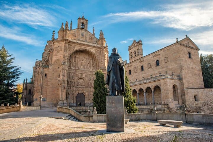 Hello Salamanca: Private 2-Hour Intro City Walk with Local Guide