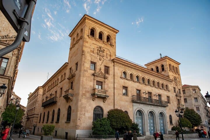 Hello Salamanca: Private 2-Hour Intro City Walk with Local Guide