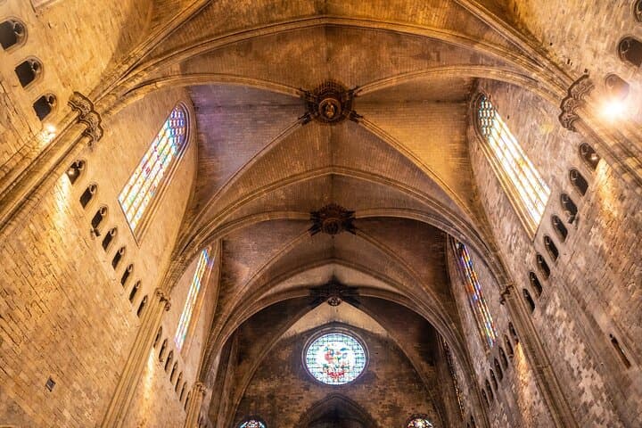 Hello Girona: Private 2-Hour Intro City Walk with Local Guide