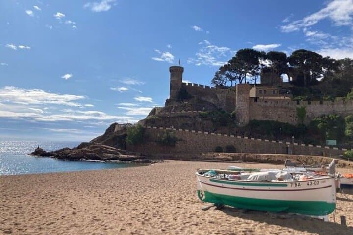 From Barcelona: Tossa de Mar Coastal Path, Boat and Costa Brava