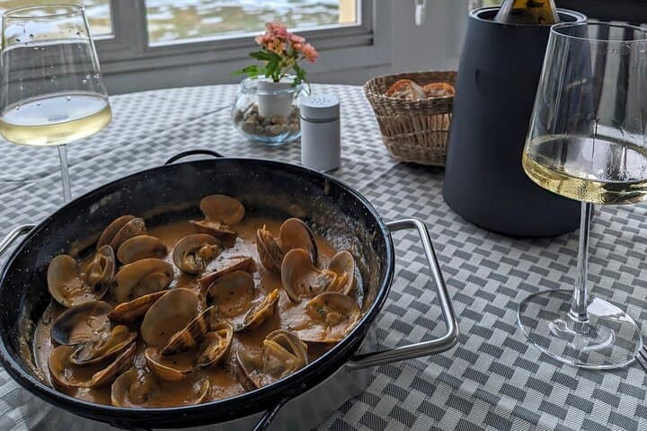 All Inclusive Private Day Trip Galicia Wine and Sightseeing Tour