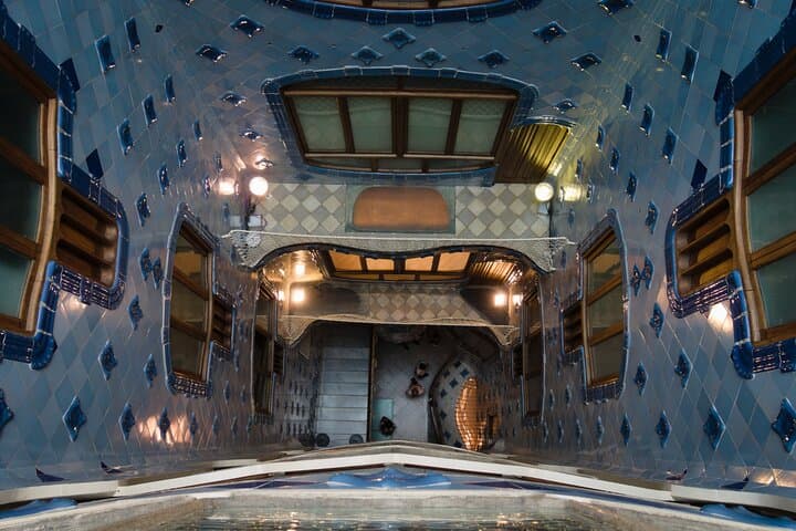Casa Batlló Private Guided Tour with a local expert guide