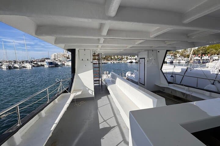 VIP paella Beach hopping Cruise , all inclusive with paddleboards