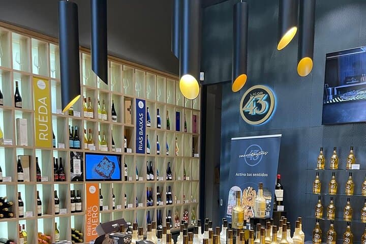 Rewaco Trike Ride & LICOR 43 Experience Tour (3HRS 2PPL MIN)