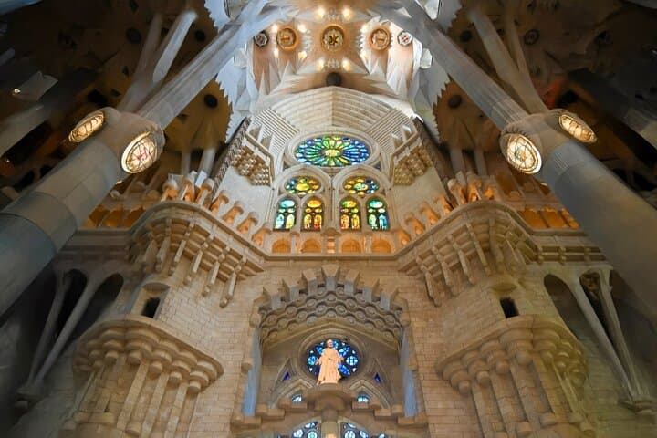 Fast Track: Sagrada Familia Guided Tour