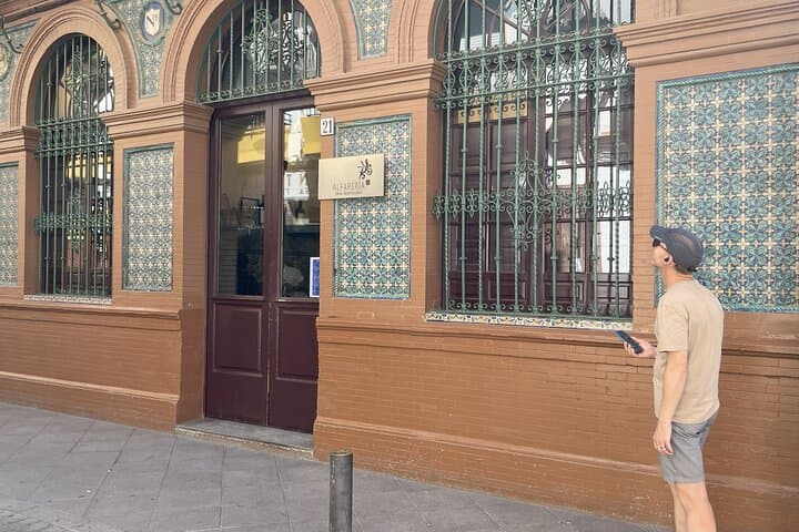 Industry and Artistry in Seville’s Triana: An Audio Tour