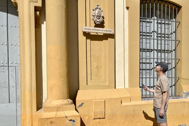 Industry and Artistry in Seville’s Triana: An Audio Tour
