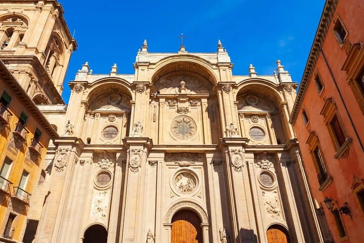 Granada Private Walking Tour with a Local