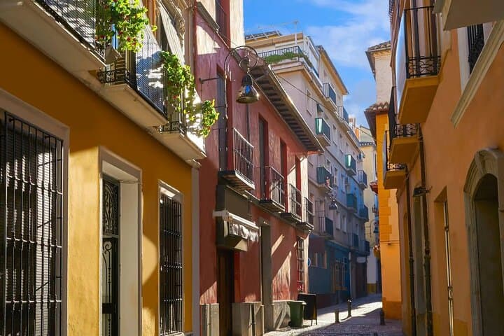 Granada Private Walking Tour with a Local