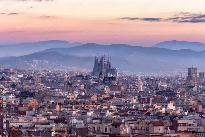 Private Customizable Group Tour of Barcelona from hotel or port