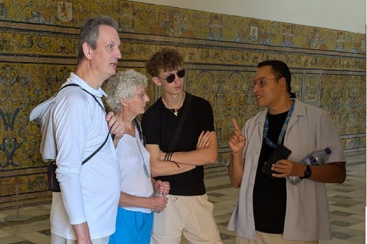Seville: FREE City Tour + option Alcázar & Cathedral with tickets