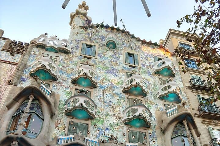 Barcelona Wheelchair Accessible Tapas and Culture Walk