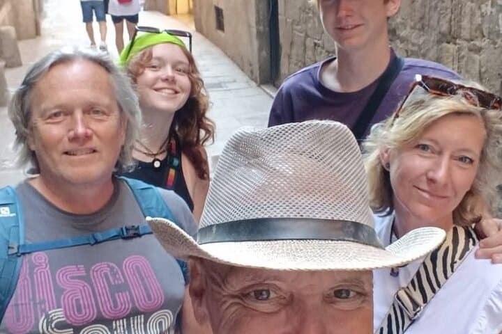 3-hour excursion in French to the historic centre of Barcelona