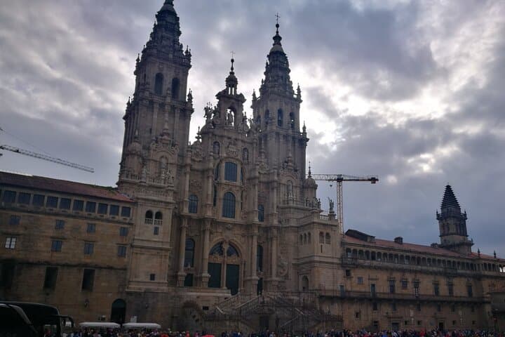 Private Transfer Santiago de Compostela to Porto or vice versa