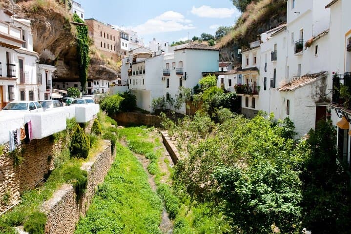Fom Costa del Sol: Ronda and Setenil Tour with Tasting Experience