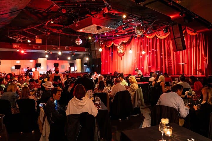 House of Illusion Magic Show with Drinks