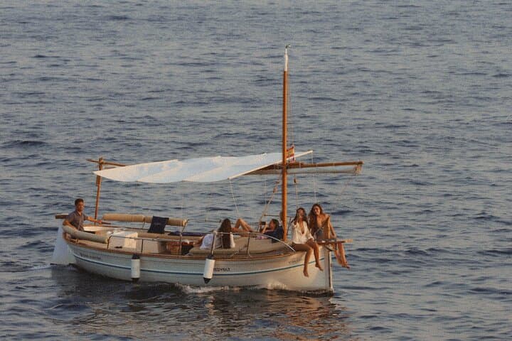 Sail on an electric Majorcan llaut from Puerto Portals