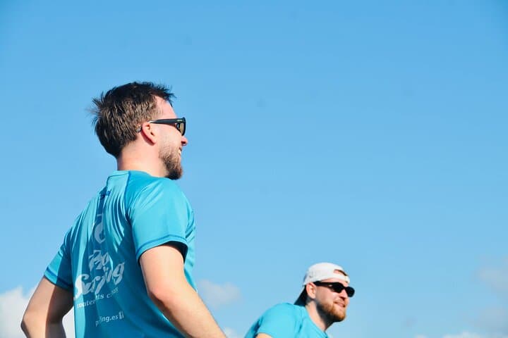 Surf Playa del Inglés – happy finish after a fun first session.