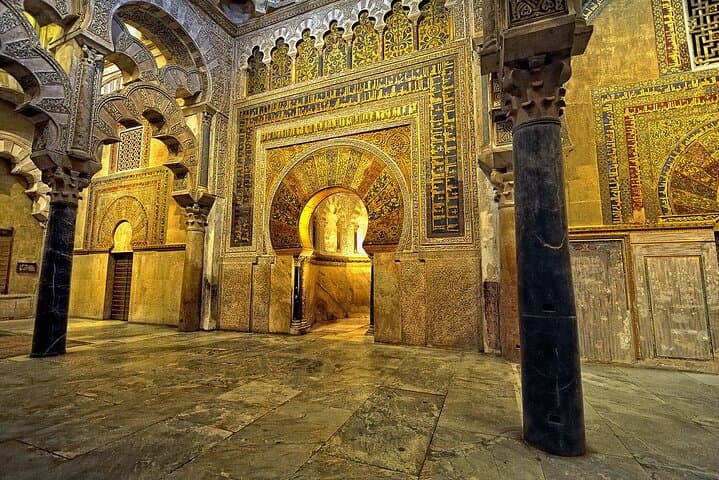 Private Guided Tour of Cordoba Includes Tickets