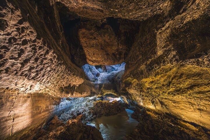 Private Lanzarote Tour: Volcanoes, Caves & Coastal Wonders