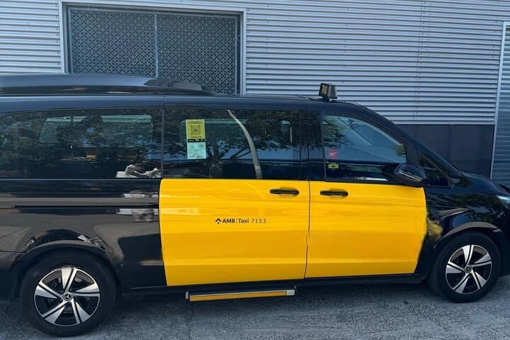 Private Transfer from Barcelona City to Cruise Port