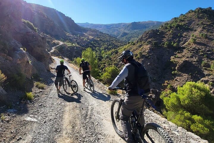 Granada: E‑Bike Tour in Sierra Nevada Near Los Cahorros Monachil