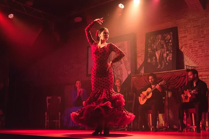 Flamenco night Show and Dinner in Madrid