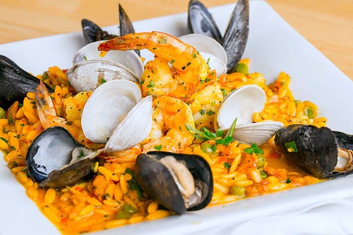 Seafood Paella & Spanish Tapas Class in Tarragona (4-Course Meal)