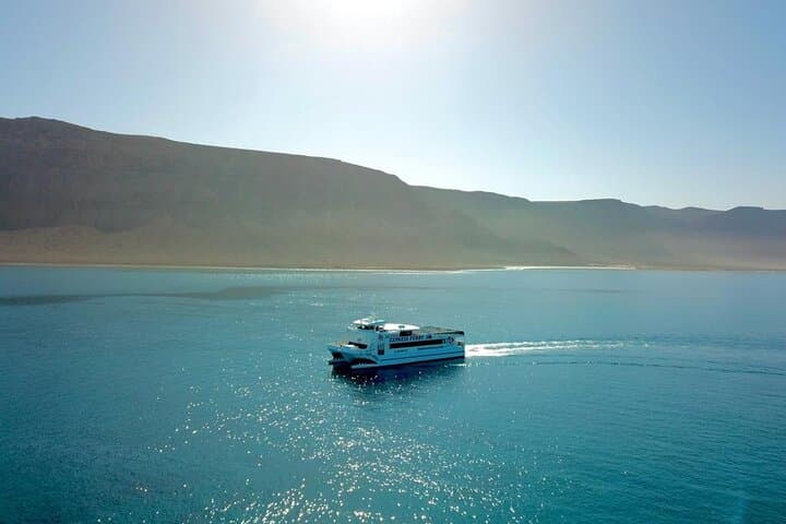 Lanzarote:Return ferry ticket to La Graciosa. Free wifi & parking