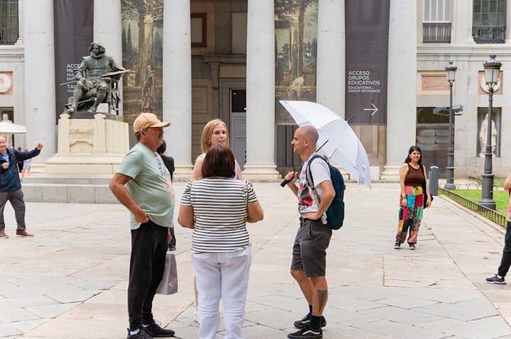 Madrid Walking Tour: Puerta del Sol, Plaza Mayor & Royal Palace.