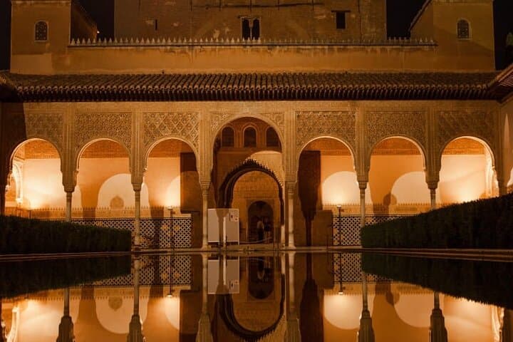Granada Alhambra Private Night Tour Includes Tickets