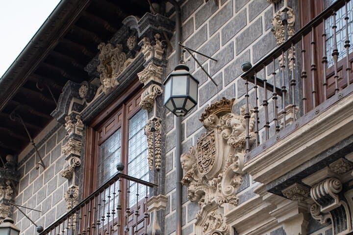 Stroll through Granada: historic center and Albayzín