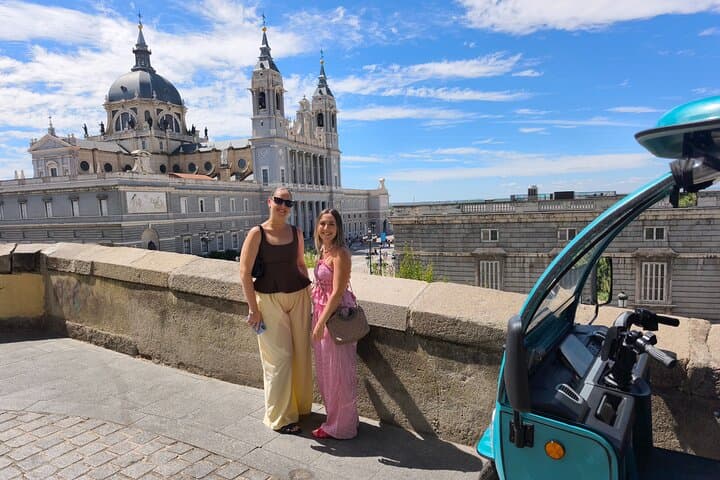Tuk Tuk Zero Private Tour: The Best of Madrid in 2hrs. 15min.