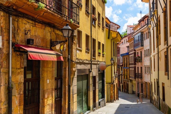 Oviedo Street