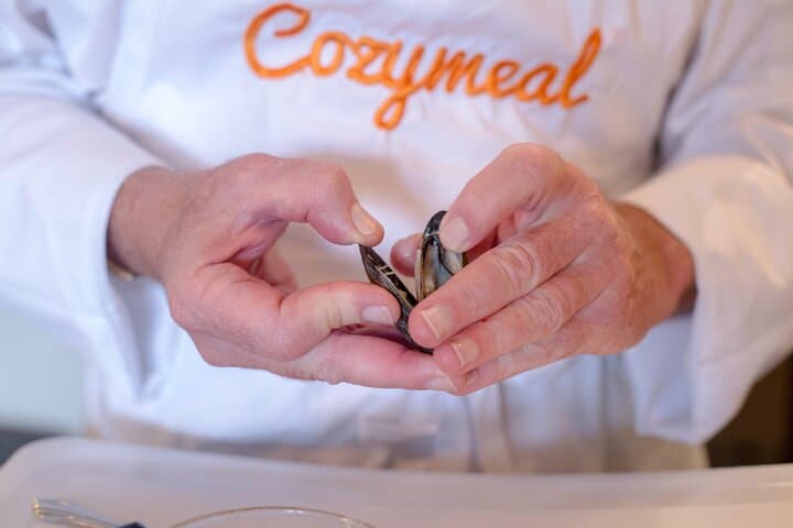 Seafood Paella & Spanish Tapas Class in Tarragona (4-Course Meal)