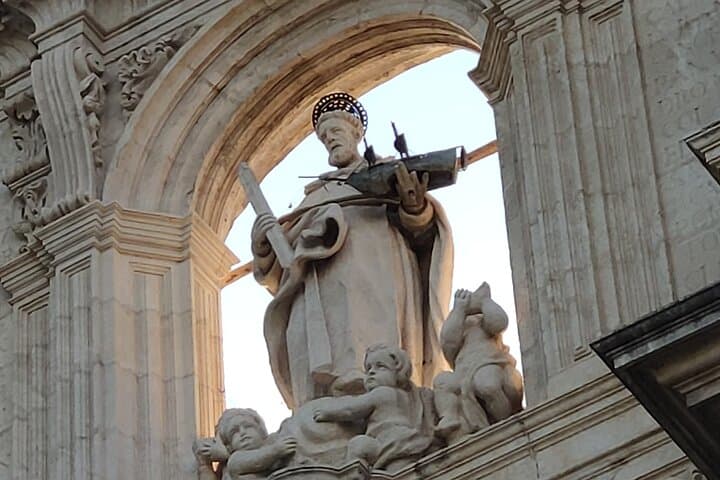 Seville Revealed: A Self-Guided Walking Tour