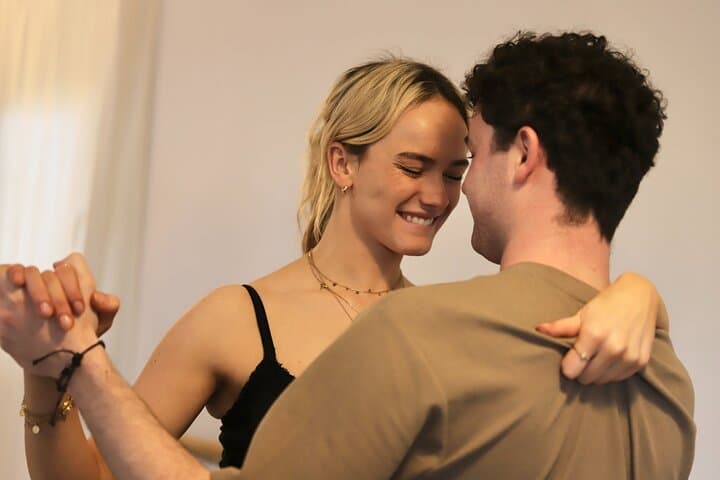 Barcelona Tango lesson with Pros & drinks + AC to beat the heat!