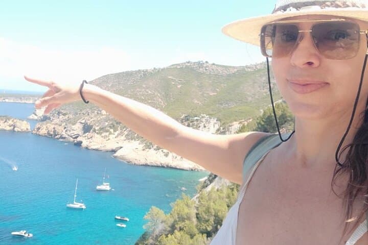 Ibiza Hidden Beaches Tour: Secluded Shores, Art place and Markets