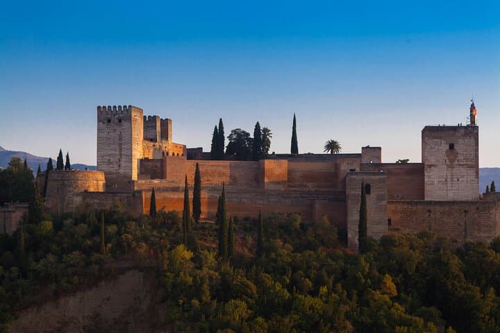 Granada: Alhambra Gardens, Generalife and Alcazaba Ticket & Guide