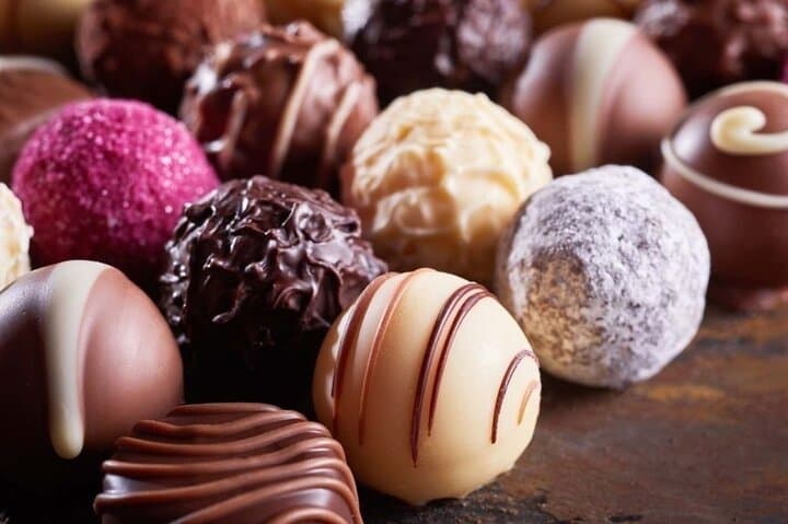 Barcelona Private Walking Tour with Chocolate Museum & 4 Tastings