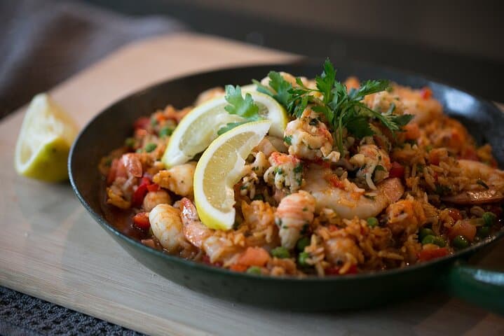 Cook Catalan Tapas & Seafood Paella + Wine (4-Course Meal)