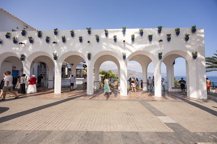 Travel Factory Andalusia : Nerja, Frigiliana & El Acebuchal
