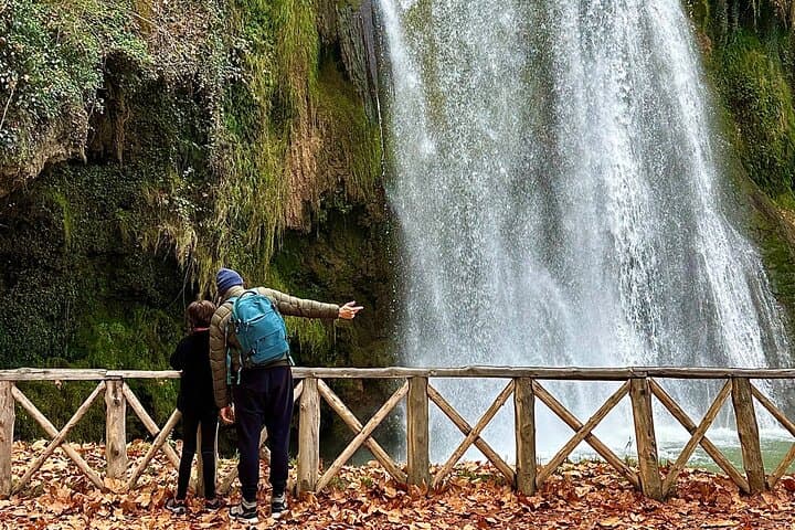 Explore the Stone Monastery and the Kingdom of Aragon from Madrid
