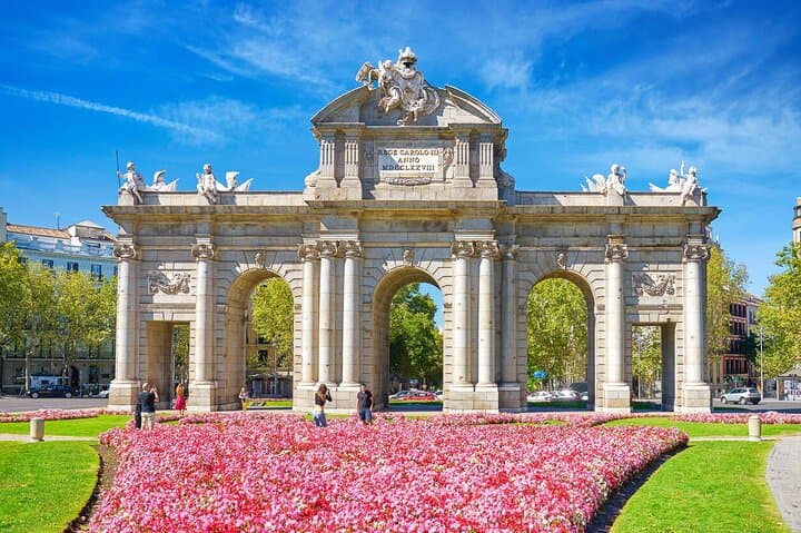 Private Madrid Old Town and City Center Walking Tour