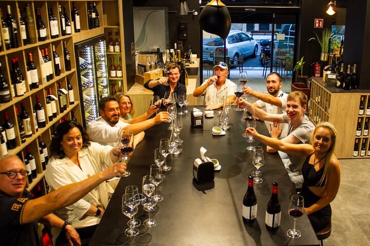 San Sebastian Food & Pintxos Tour with 12 Food & Drinks Tastings