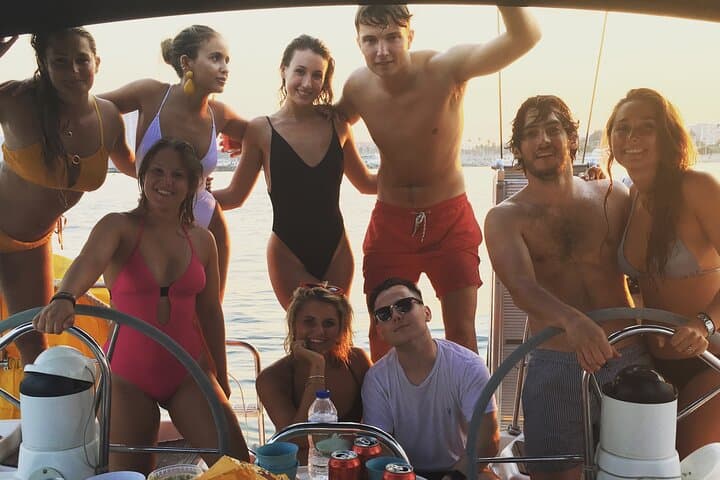 Big sailboat until 12 passengers + crew from Barcelona with Cava