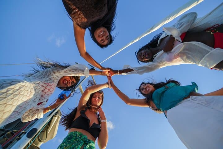 Luxury Private Yacht Sailing Tours in Barcelona