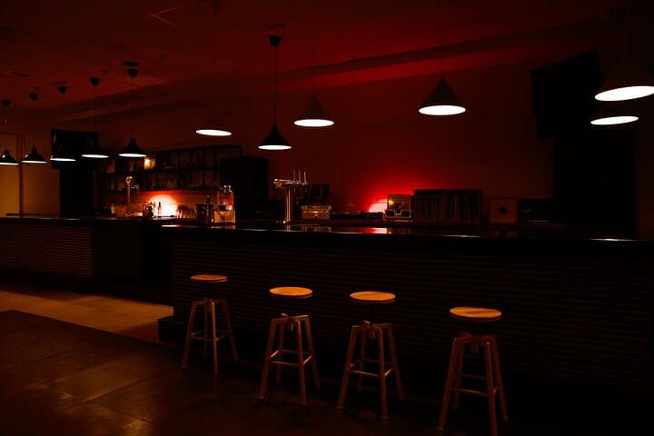Barcelona: Cocktail-Making Class With a Mixologist