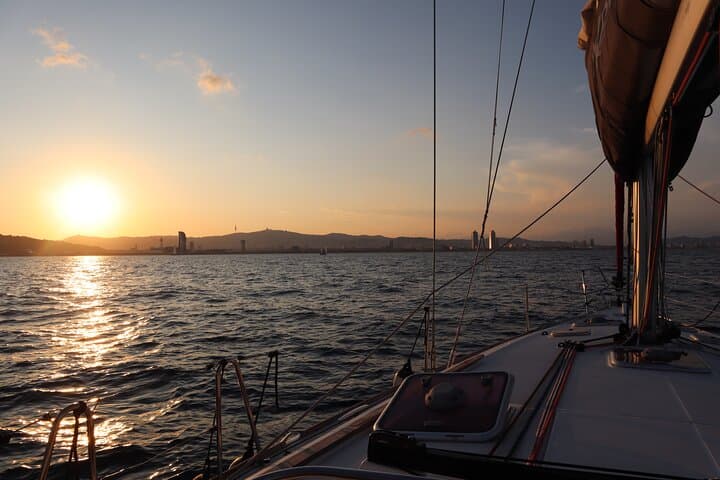 Barcelona Private Sunset & Day Sailing with Open Bar